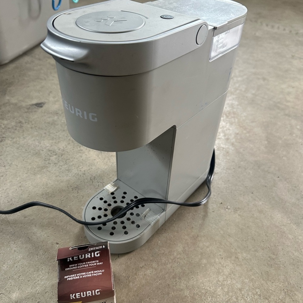 Keurig Compact Coffee Brewer - Silver